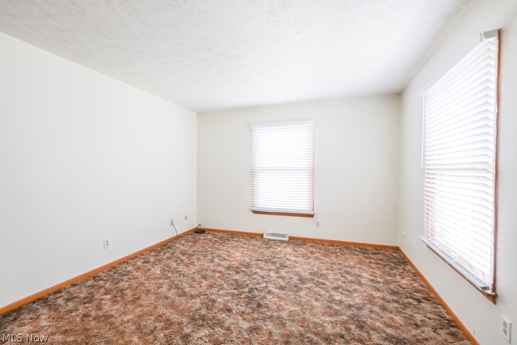 1258 Pembrooke Drive Salem OH 44460
