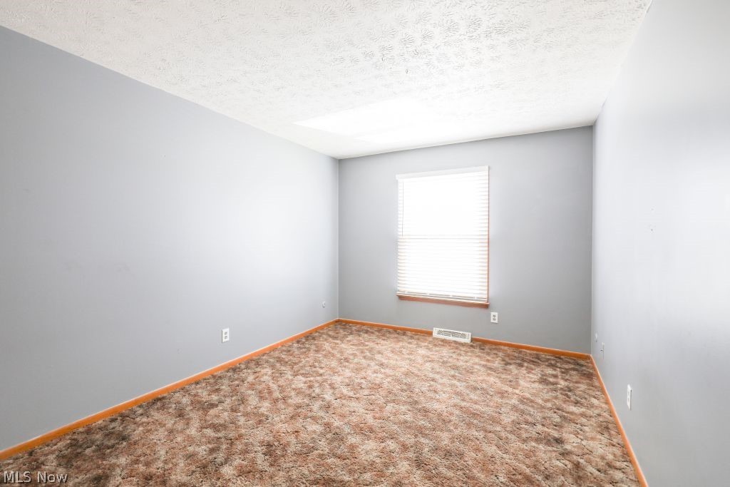 1258 Pembrooke Drive Salem OH 44460