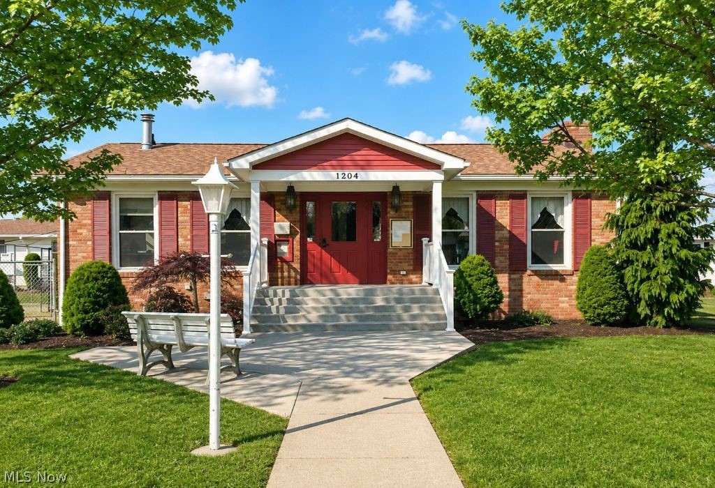 1258 Pembrooke Drive Salem OH 44460
