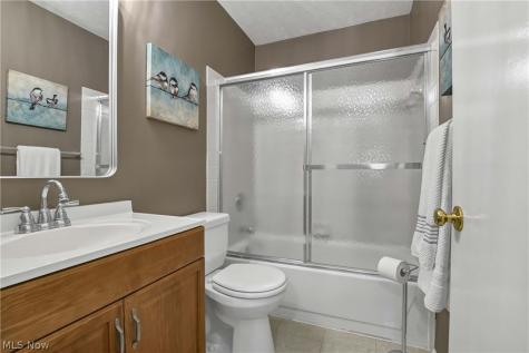 1215 Canyon View Road Northfield OH 44067