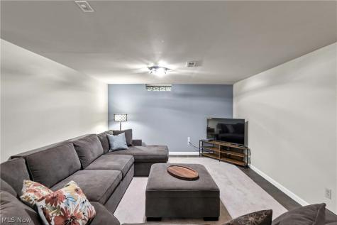 1215 Canyon View Road Northfield OH 44067