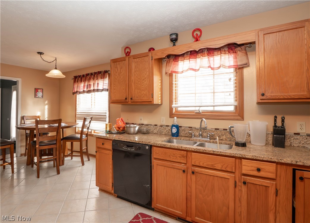 4839 Pond Drive NW North Canton OH 44720