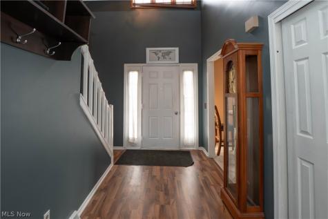 4839 Pond Drive NW North Canton OH 44720