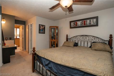 4839 Pond Drive NW North Canton OH 44720
