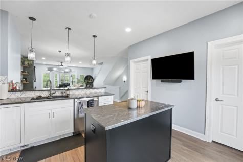 128 Vine Street Westlake OH 44145