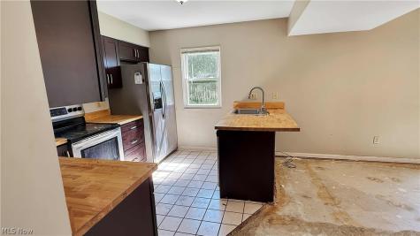 1691 Olympus Drive Kent OH 44240
