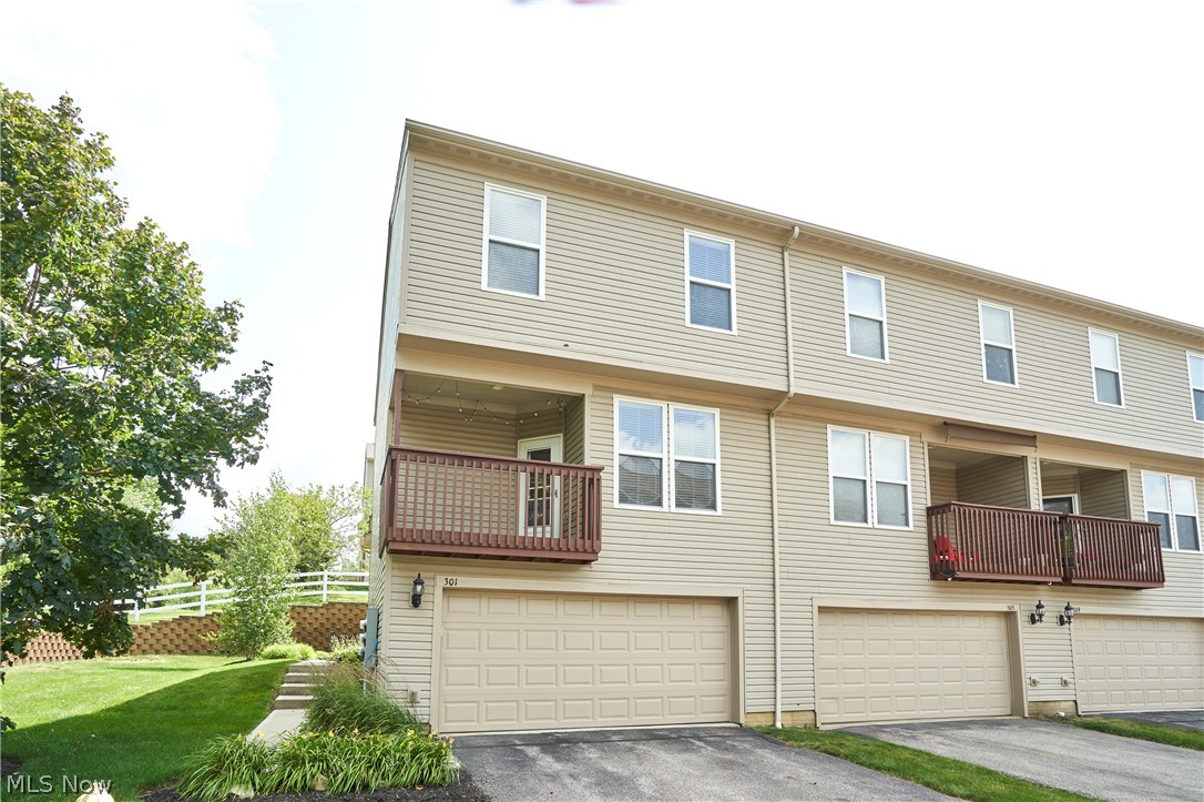 301 Kelsey Drive Copley OH 44321
