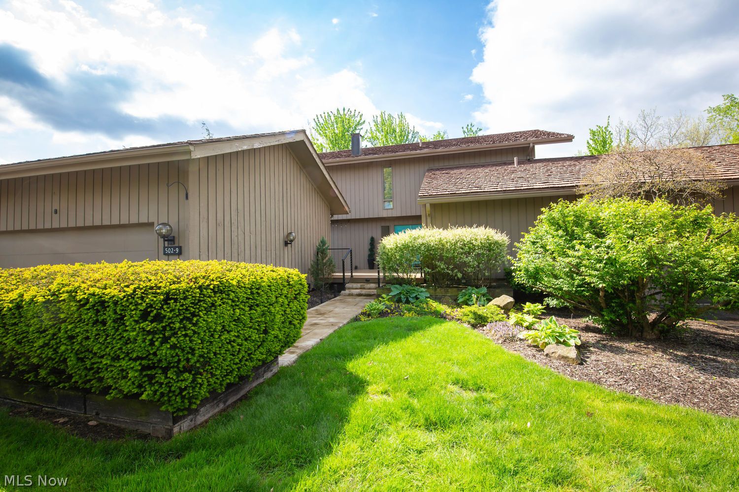 Aurora OH, 502 Overlook Drive