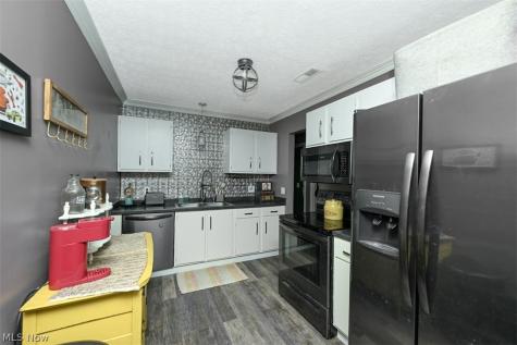 2799 Mull Avenue Copley OH 44321