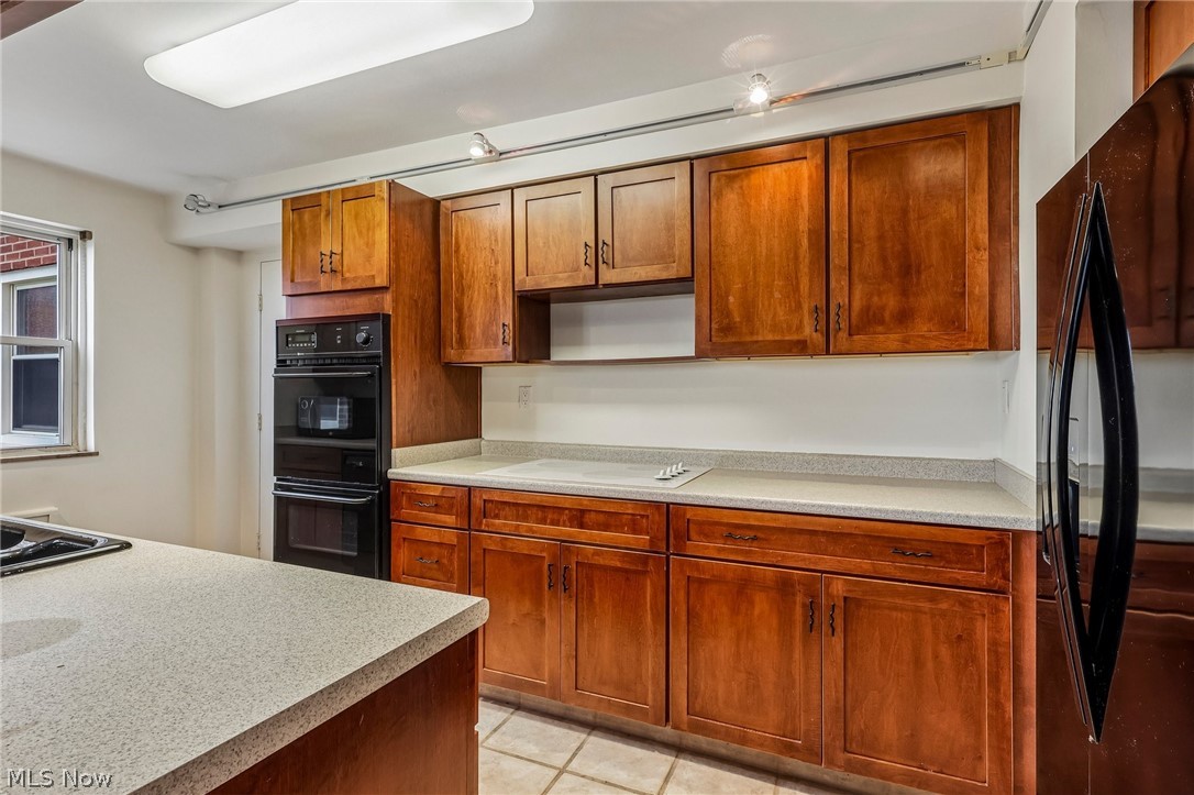 13800 Shaker Boulevard Cleveland OH 44120