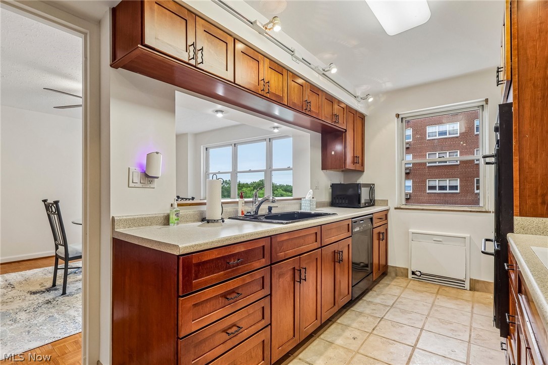13800 Shaker Boulevard Cleveland OH 44120