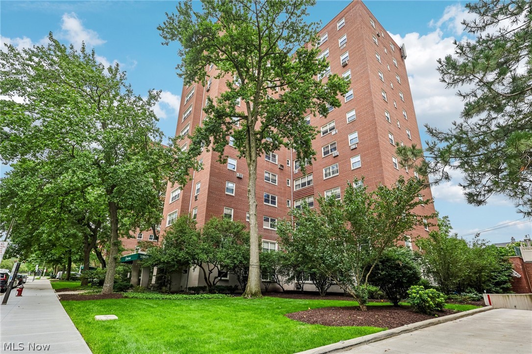 13800 Shaker Boulevard Cleveland OH 44120
