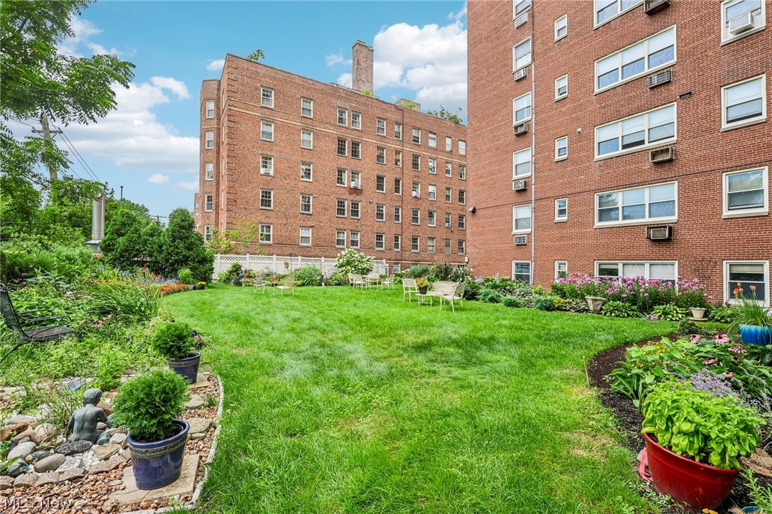 13800 Shaker Boulevard Cleveland OH 44120