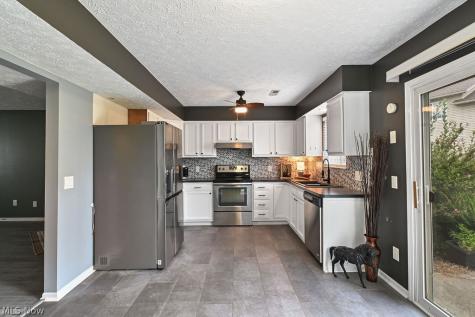 820 Doty Drive Wadsworth OH 44281