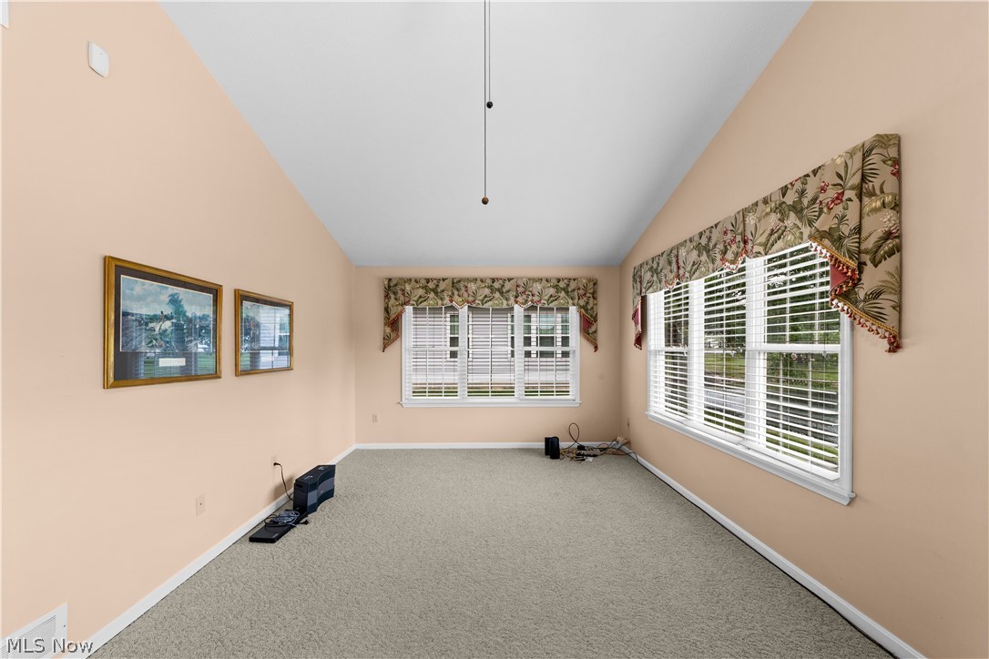176 Newport Drive Painesville OH 44077