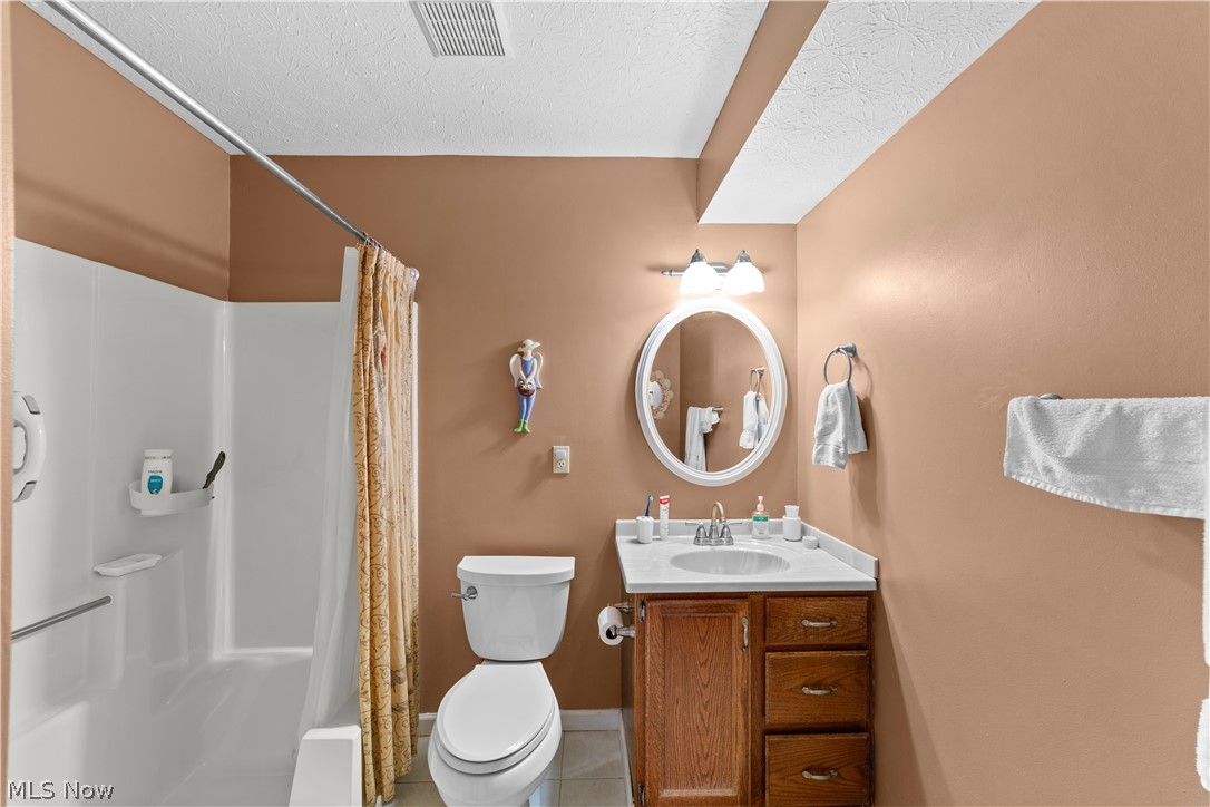 176 Newport Drive Painesville OH 44077