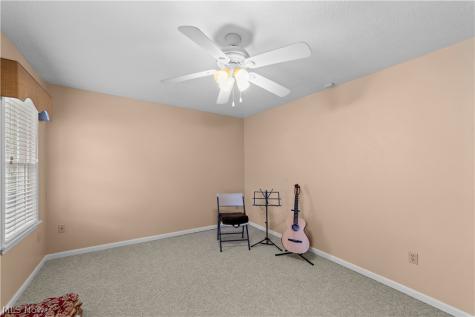 176 Newport Drive Painesville OH 44077