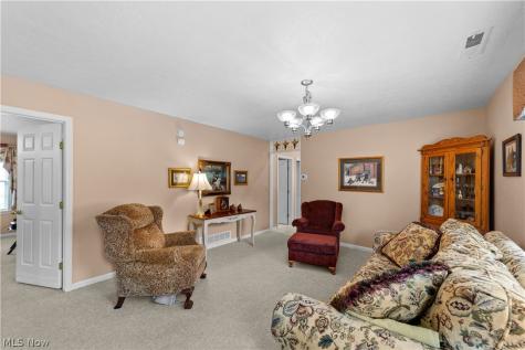 176 Newport Drive Painesville OH 44077