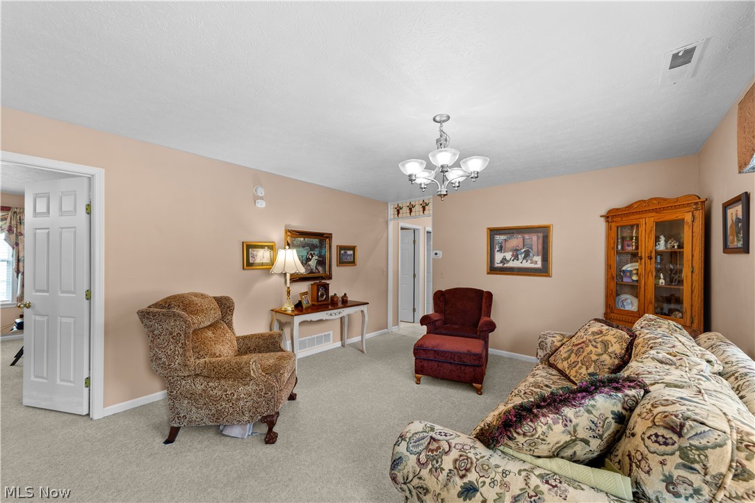 176 Newport Drive Painesville OH 44077