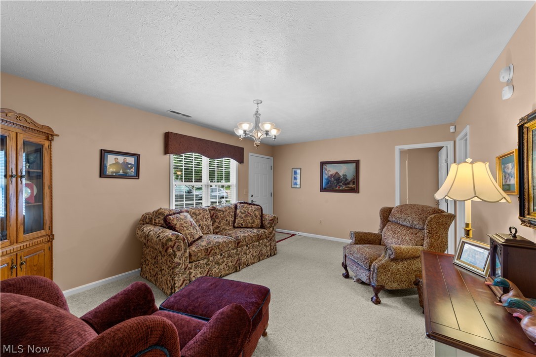 176 Newport Drive Painesville OH 44077