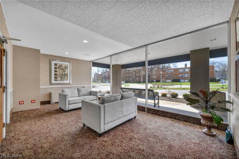12520 Edgewater Drive Lakewood OH 44107