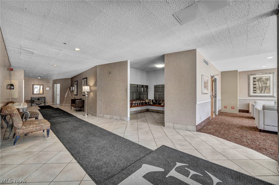 12520 Edgewater Drive Lakewood OH 44107