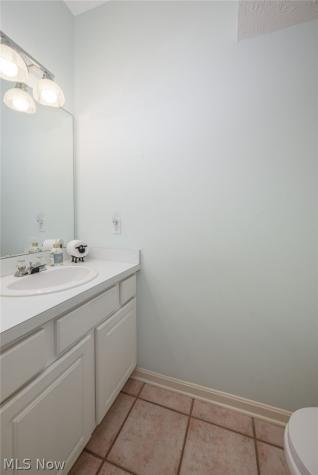 2036 Jennifer Street Akron OH 44313