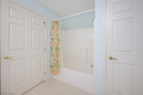 2036 Jennifer Street Akron OH 44313