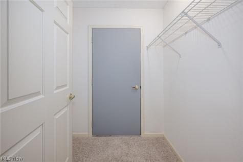 2036 Jennifer Street Akron OH 44313