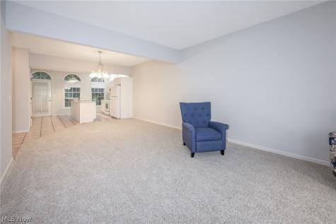 2036 Jennifer Street Akron OH 44313