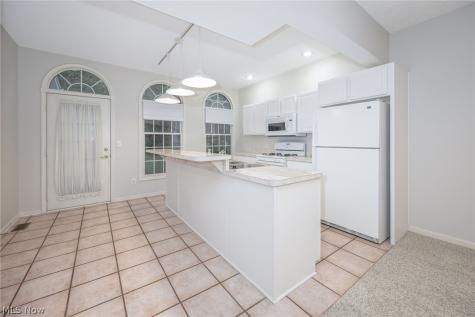 2036 Jennifer Street Akron OH 44313