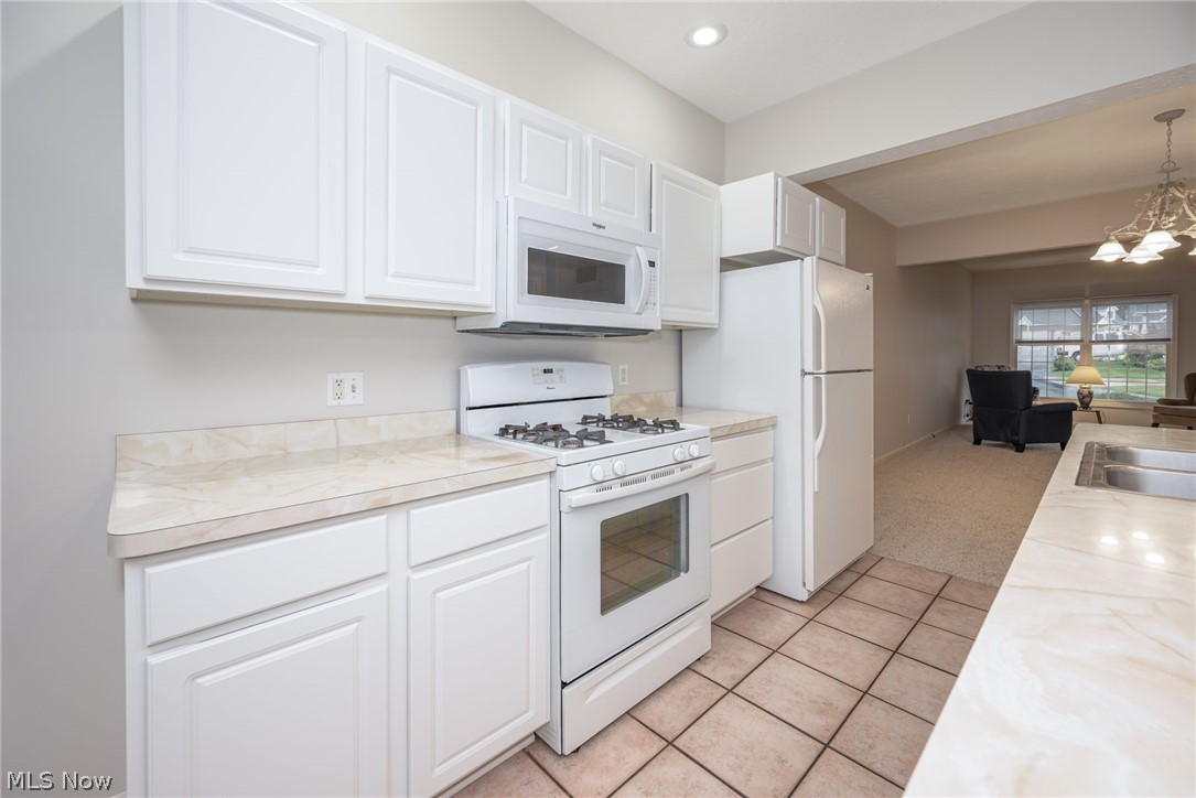2036 Jennifer Street Akron OH 44313