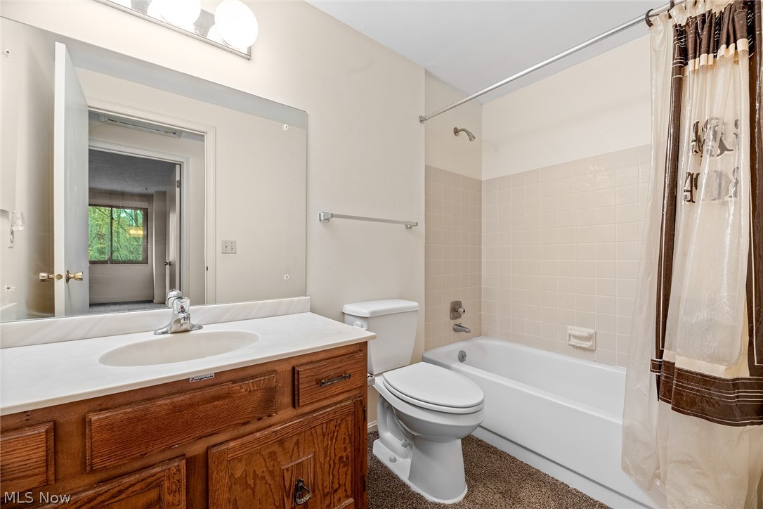 17620 Eastbrook Trail Chagrin Falls OH 44023
