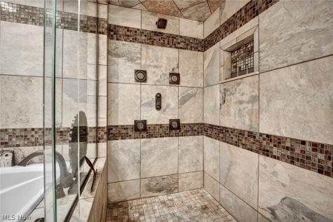 6131 Cedar Lane NW Canton OH 44708