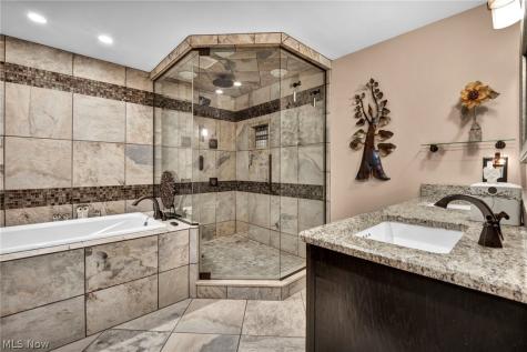 6131 Cedar Lane NW Canton OH 44708
