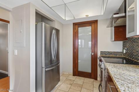 1444 W 10th Street Cleveland OH 44113