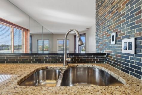 1444 W 10th Street Cleveland OH 44113
