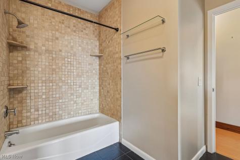1444 W 10th Street Cleveland OH 44113