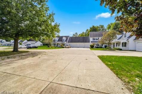9823 Stratton Court Mentor OH 44060