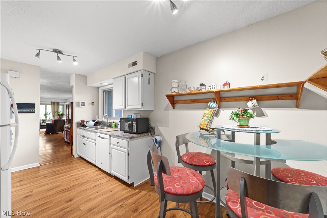 16555 Wren Road Chagrin Falls OH 44023