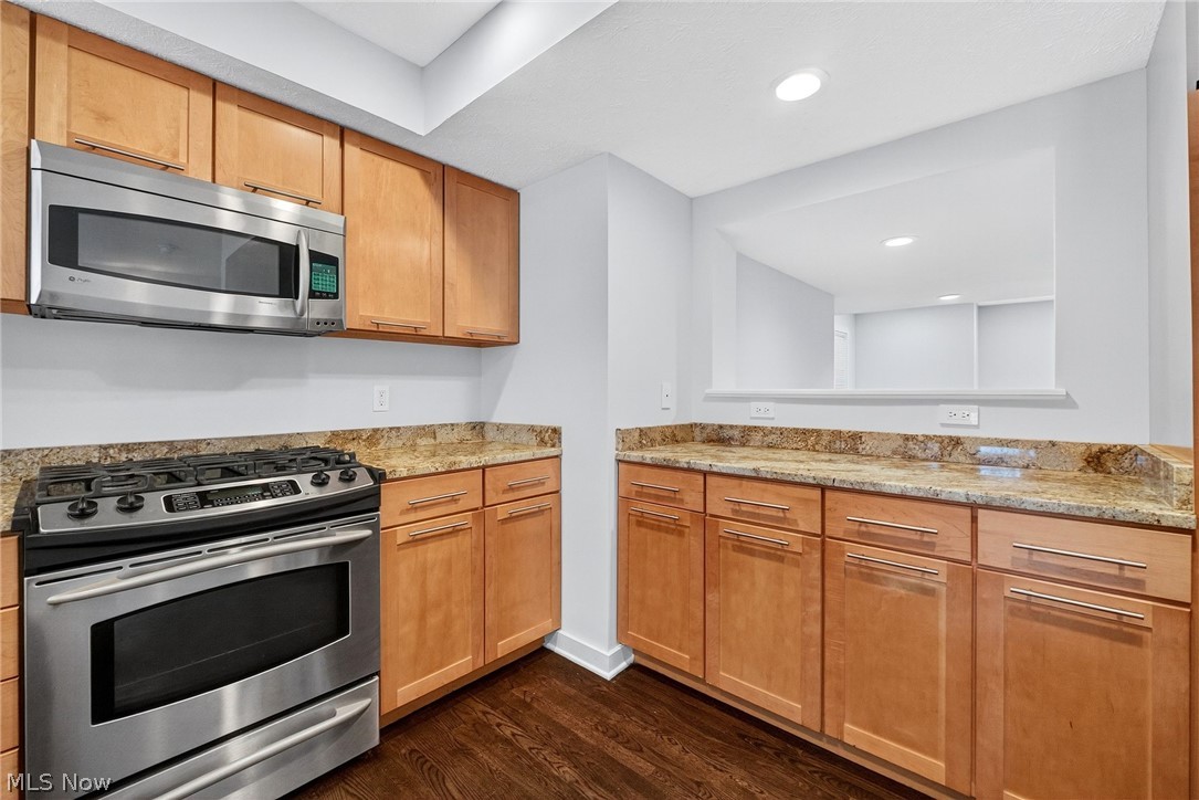 2282 W 5th Street Cleveland OH 44113