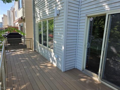 2282 W 5th Street Cleveland OH 44113