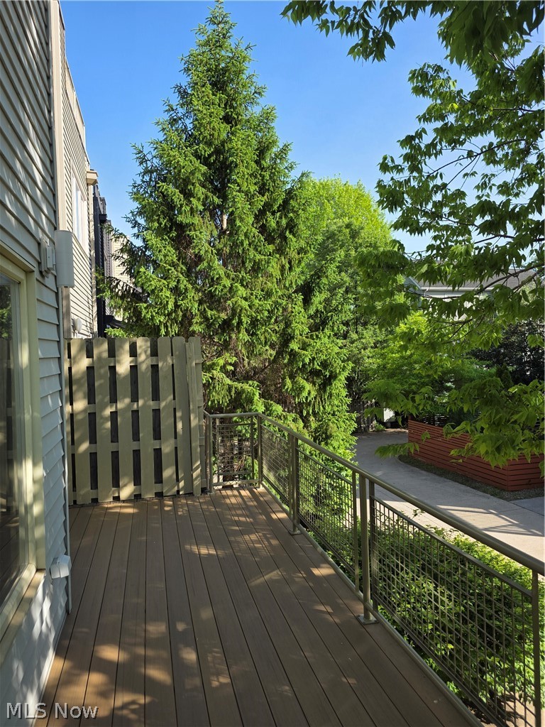 2282 W 5th Street Cleveland OH 44113