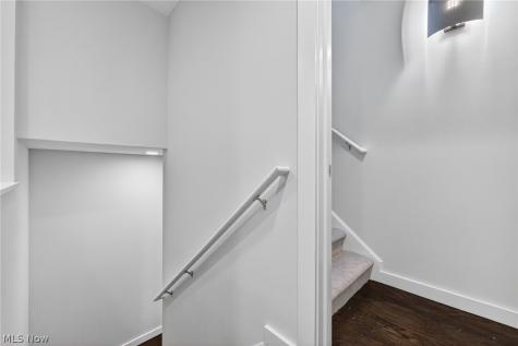 2282 W 5th Street Cleveland OH 44113
