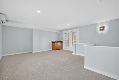 2282 W 5th Street Cleveland OH 44113