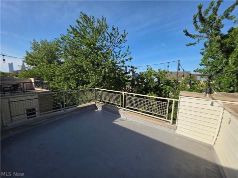 2282 W 5th Street Cleveland OH 44113