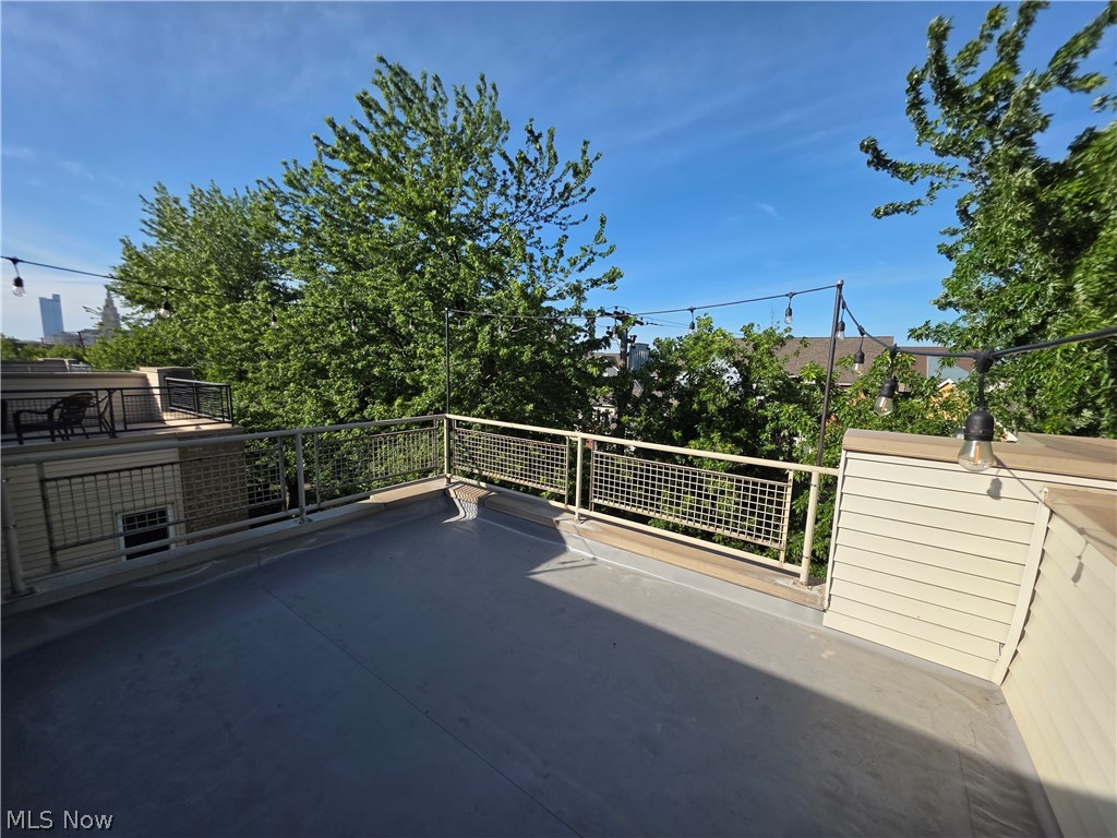 2282 W 5th Street Cleveland OH 44113