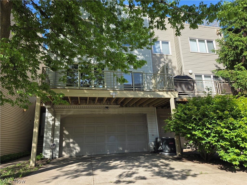 2282 W 5th Street Cleveland OH 44113