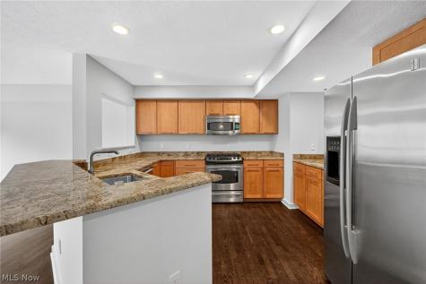 2282 W 5th Street Cleveland OH 44113