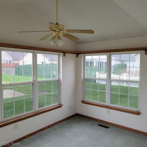302 W Glen Elyria OH 44035